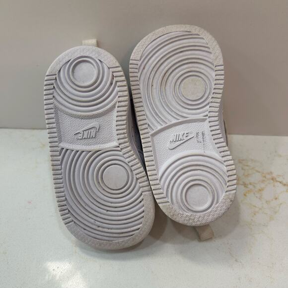 Nike Infant Shoes White Size 4C - Picture 4 of 5